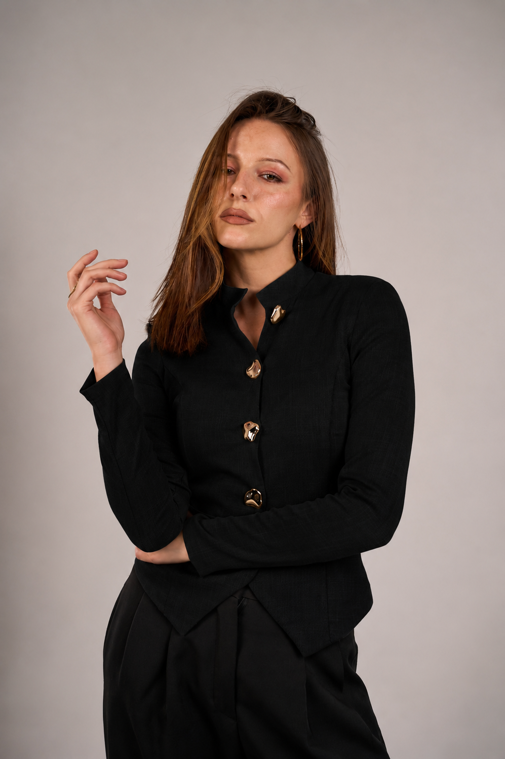 Solène Black with long sleeves