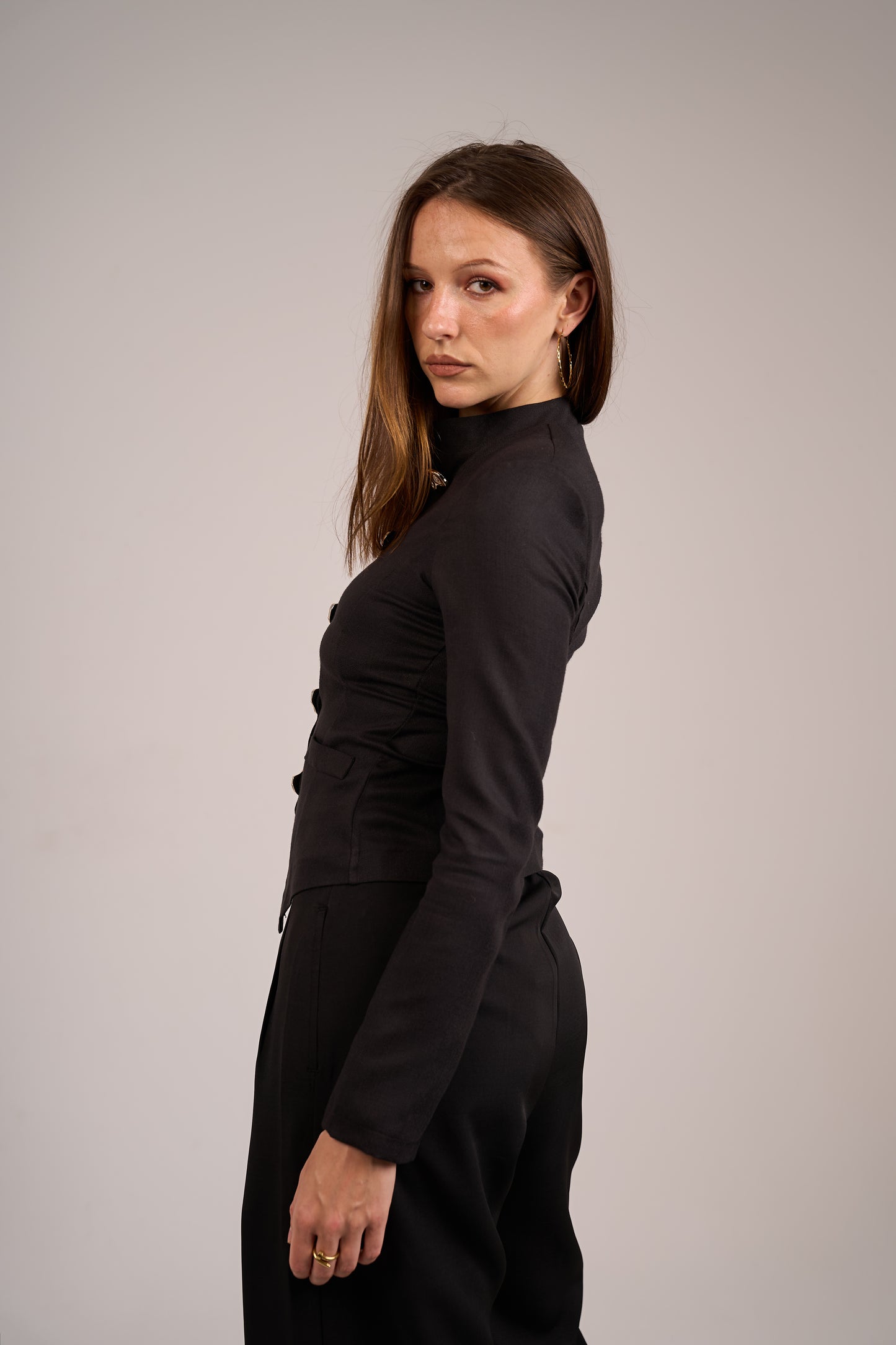 Solène Black with long sleeves